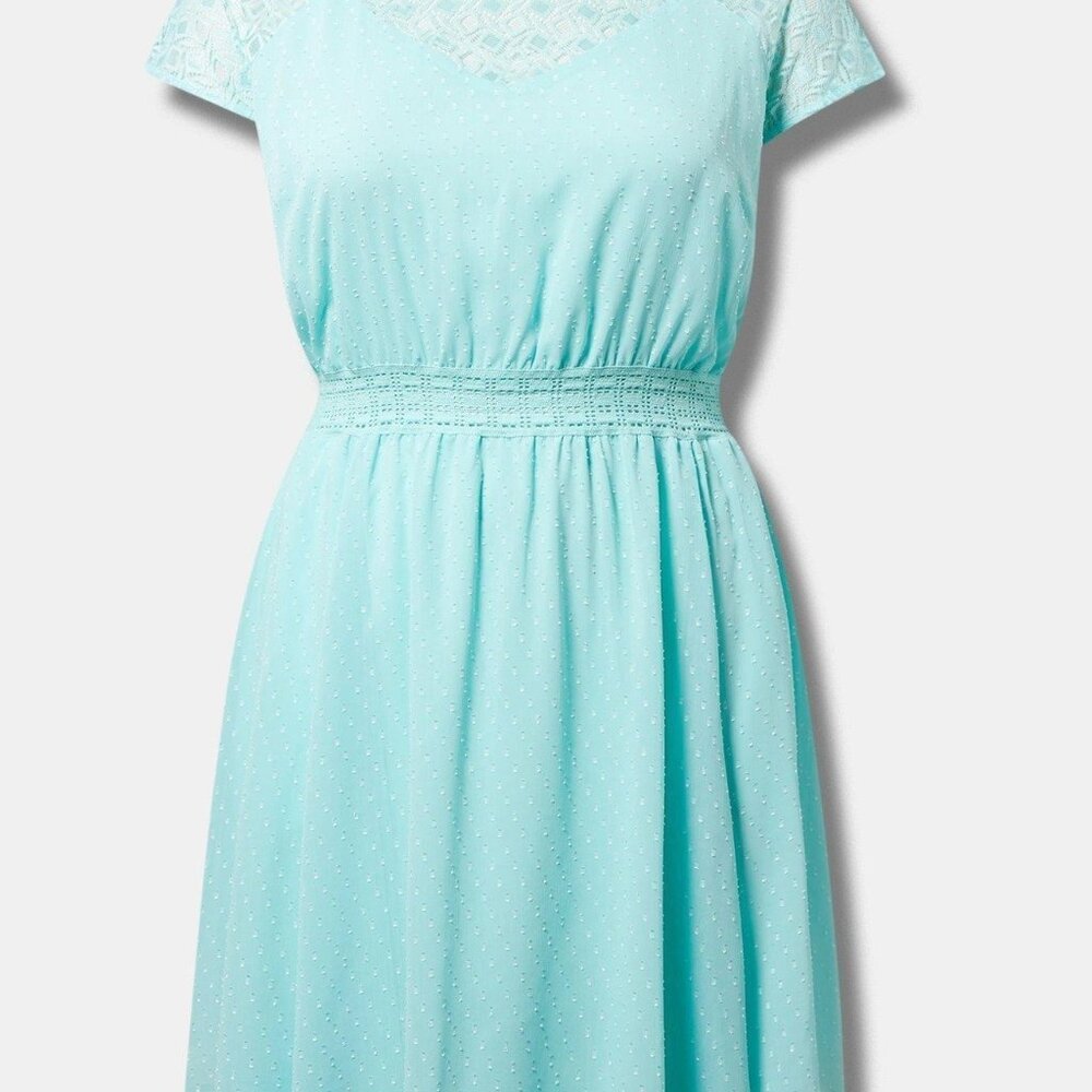 PLUS DRESS - Picture 3 of 10